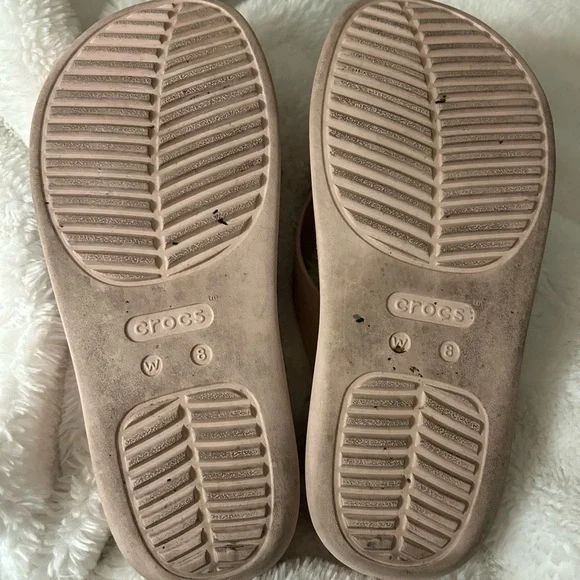 Crocs Getaway Platform Flip Flops in Quartz - Picture 11 of 11